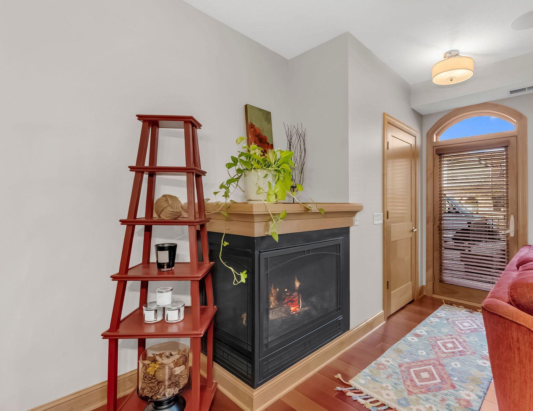 650 Main Street N B05