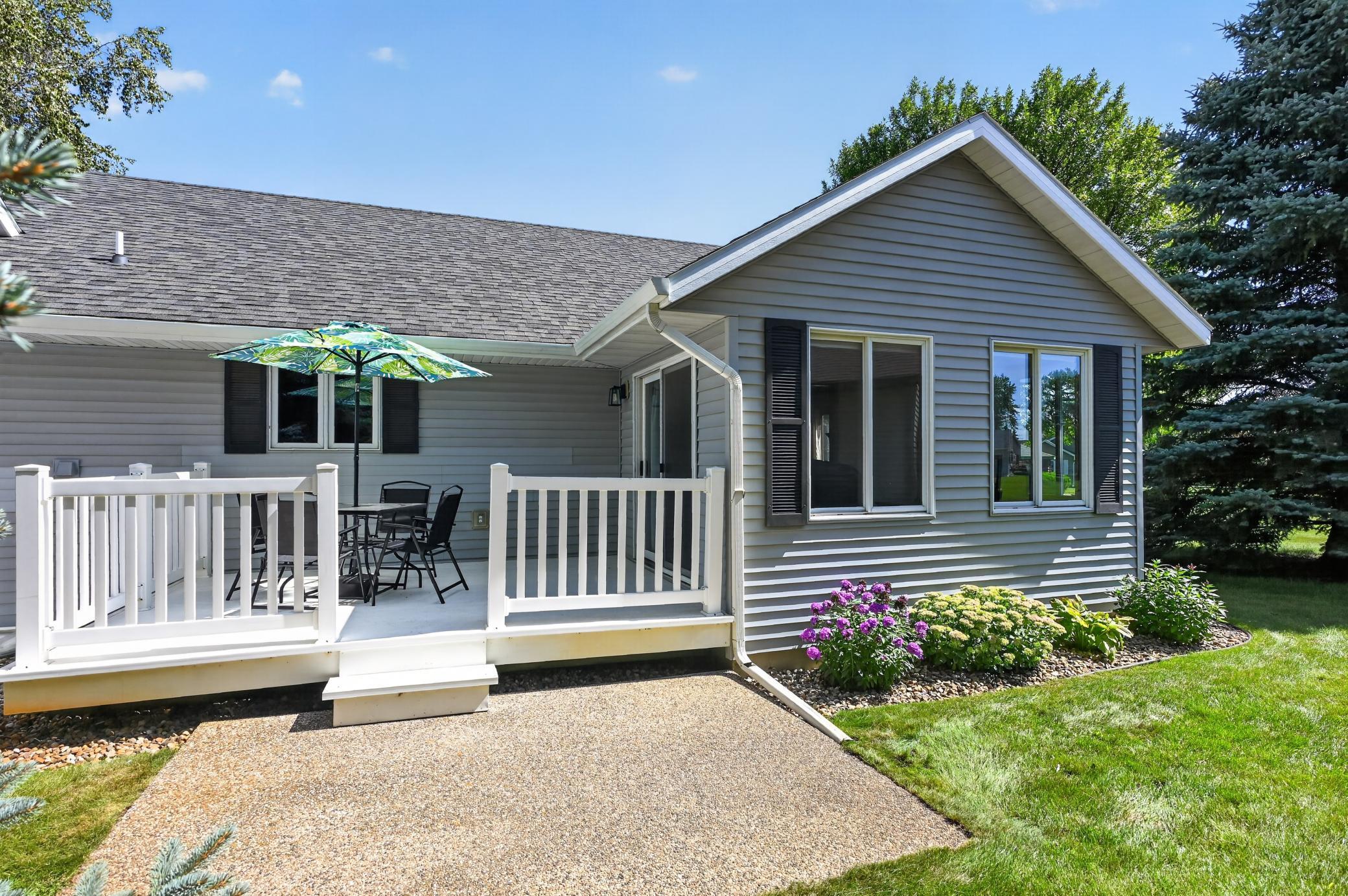 1258 Westbrook Circle