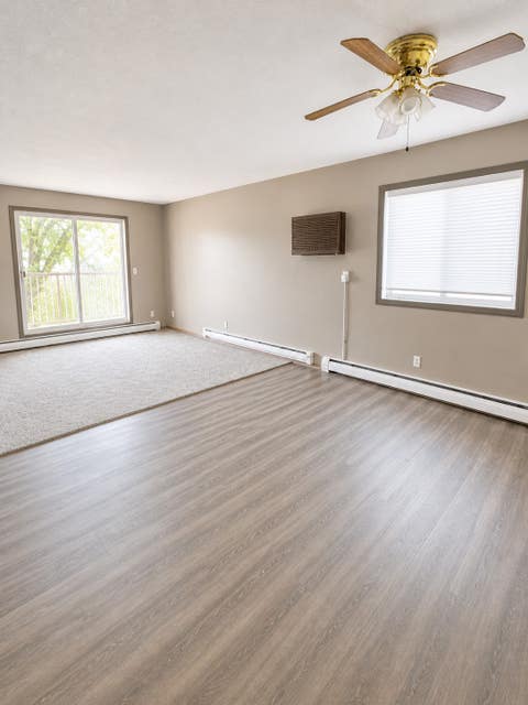 Photo of 901 Pearl Avenue, Marshall, MN 56258 (MLS # 7000161)