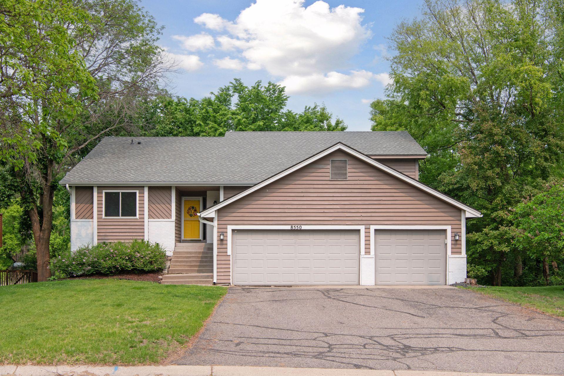 8550 Saratoga Lane