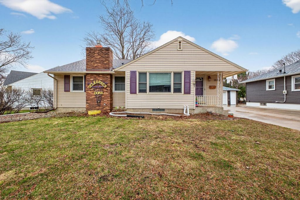 Photo of 1447 13TH Avenue NW, Rochester, MN 55901 (MLS # 7051951)