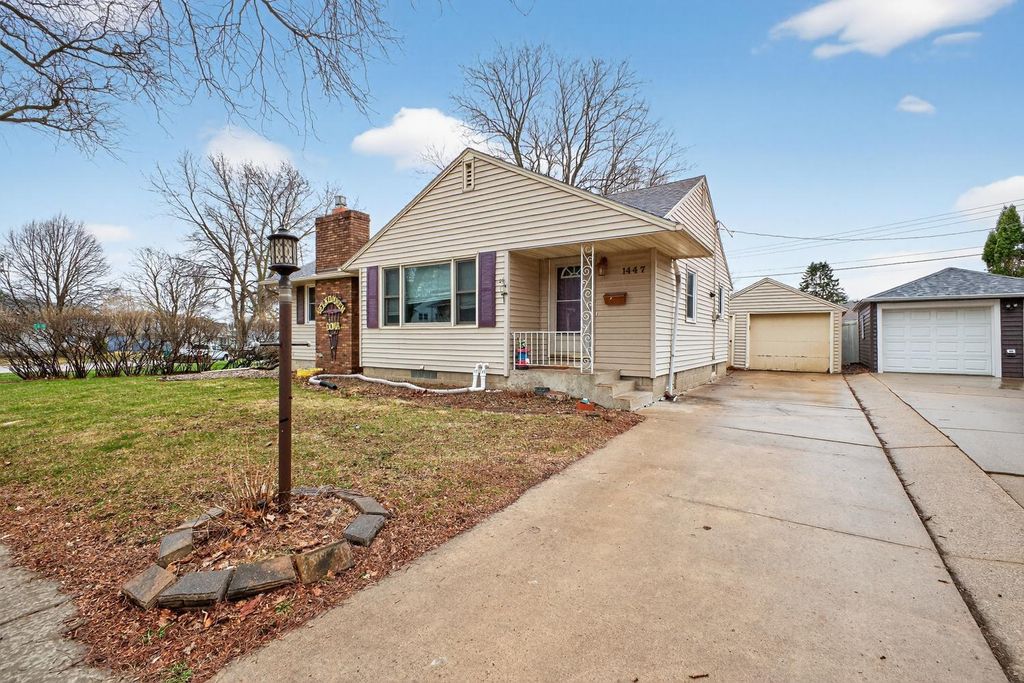 Photo of 1447 13TH Avenue NW, Rochester, MN 55901 (MLS # 7051951)