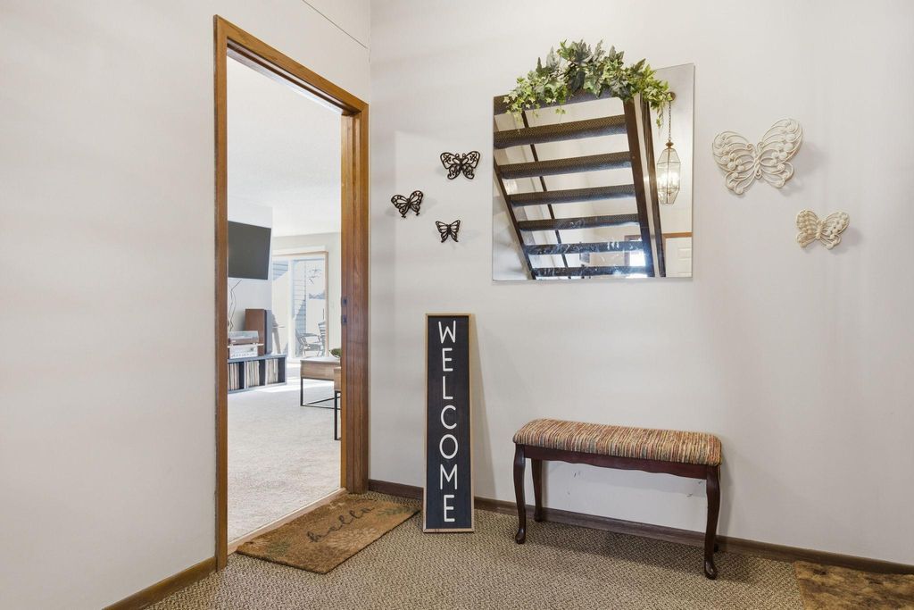 Photo of 4340 Buckingham Court #1606, Vadnais Heights, MN 55127 (MLS # 7011525)