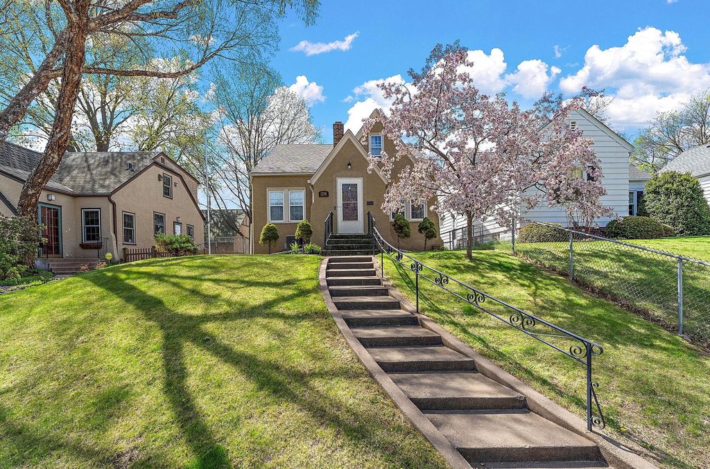 Photo of 1216 Jessamine Avenue E, Saint Paul, MN 55106 (MLS # 7068011)