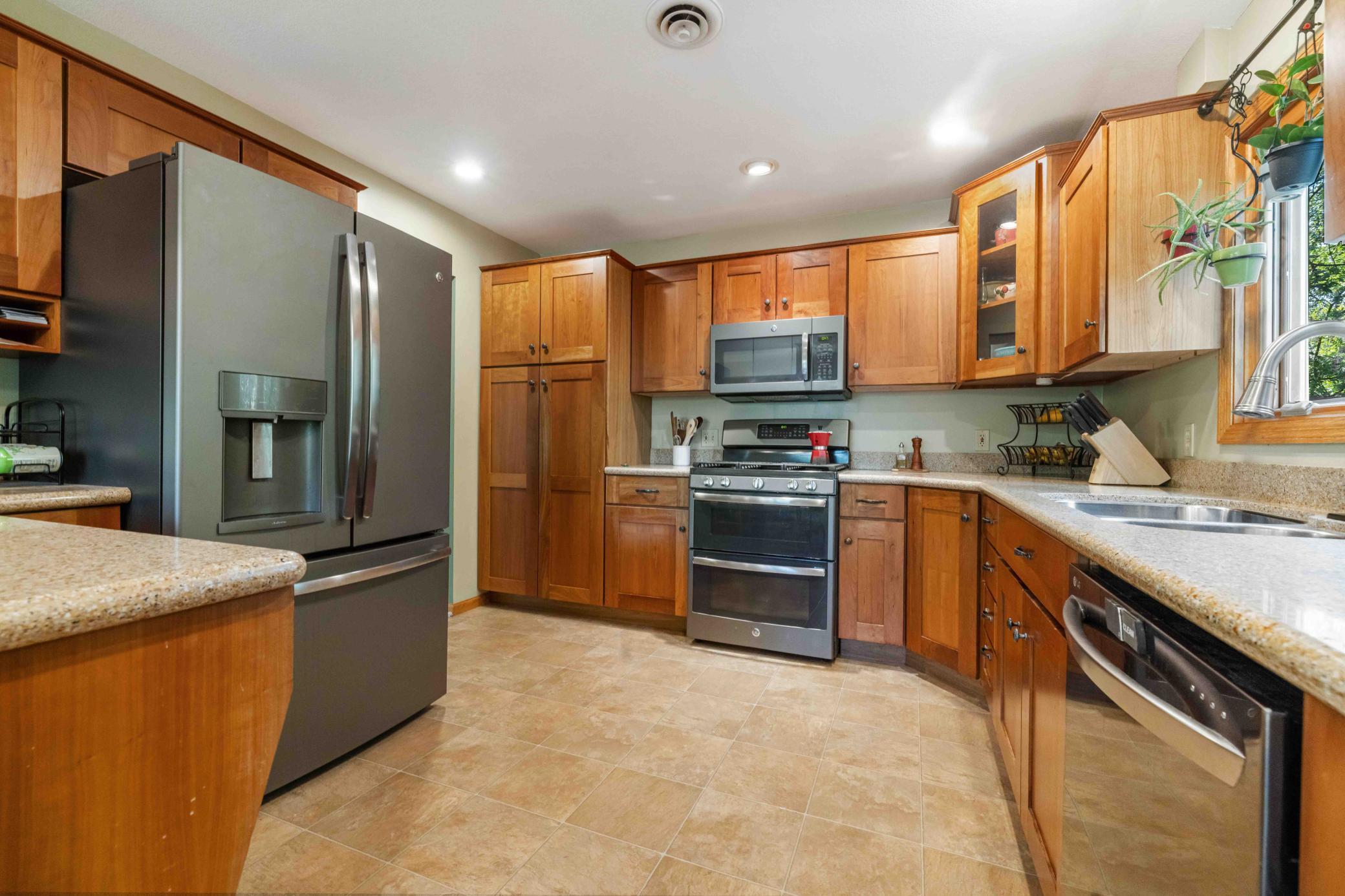 16316 Birchwood Lane