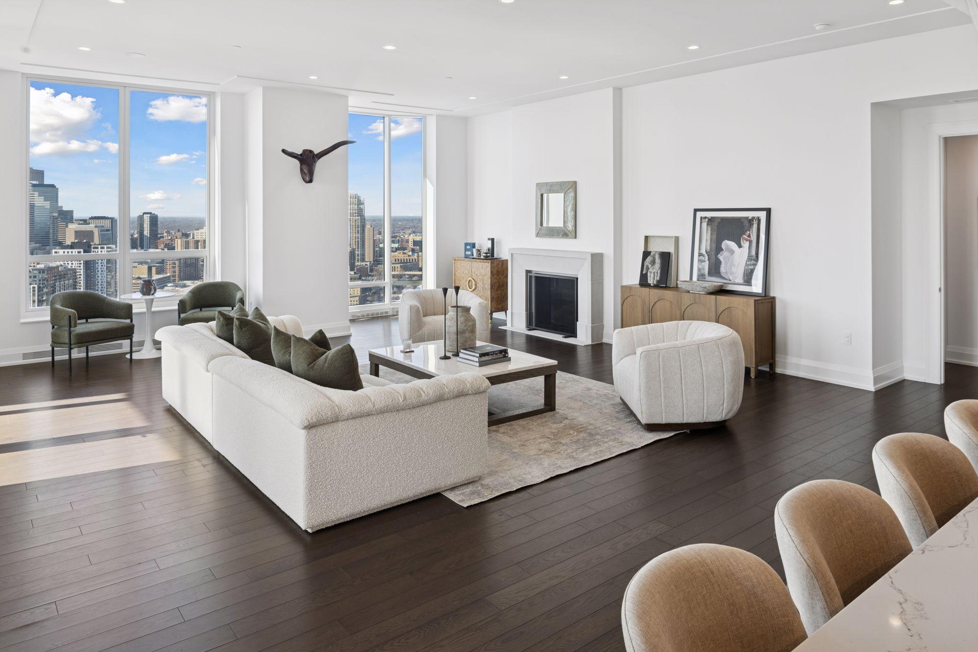 1111 W River Parkway 31B