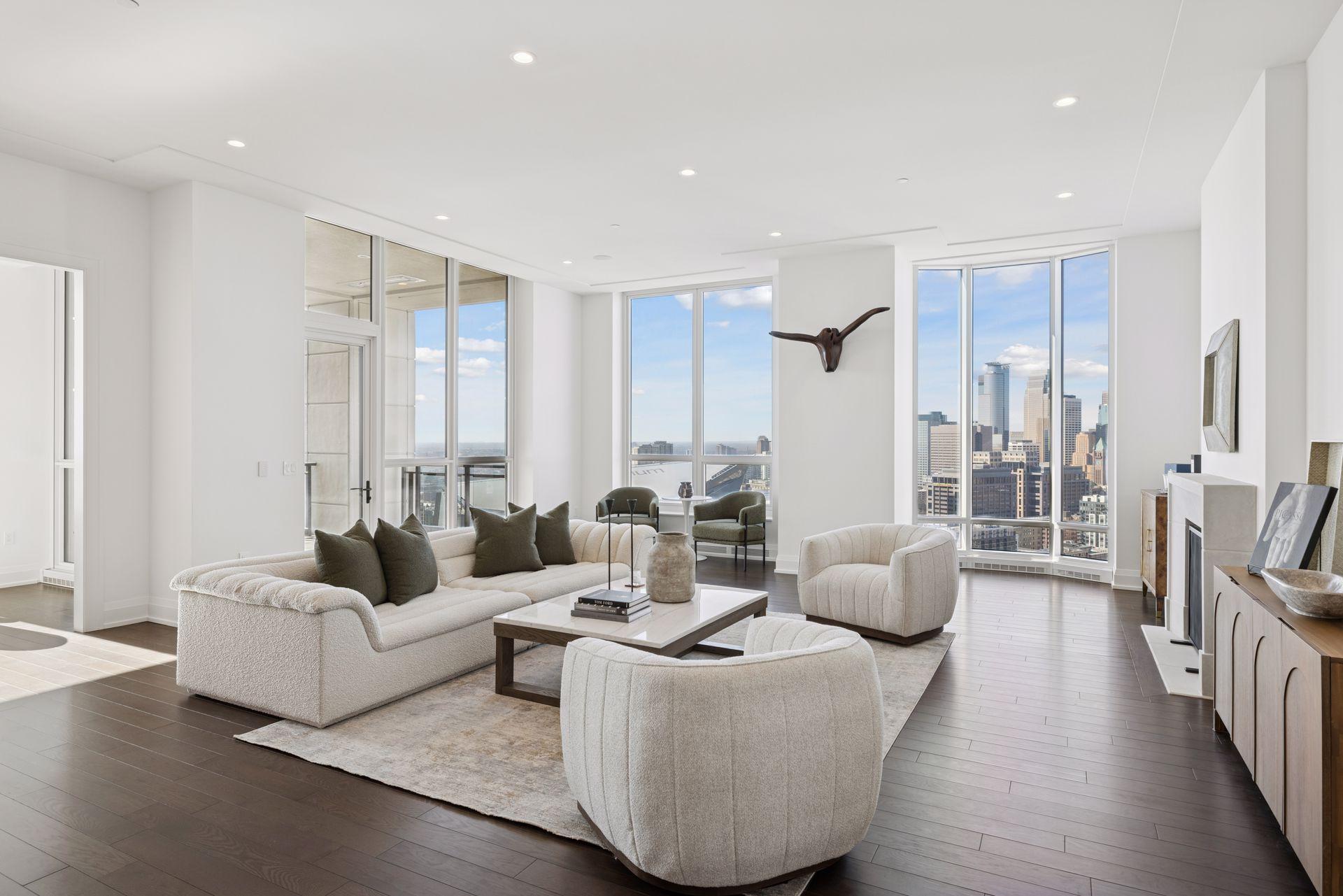 1111 W River Parkway 31B