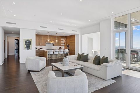 1111 W River Parkway 31B Minneapolis MN 55415