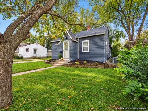 Photo of 406 5th Street NW, Montgomery, MN 56069 (MLS # 7162114)