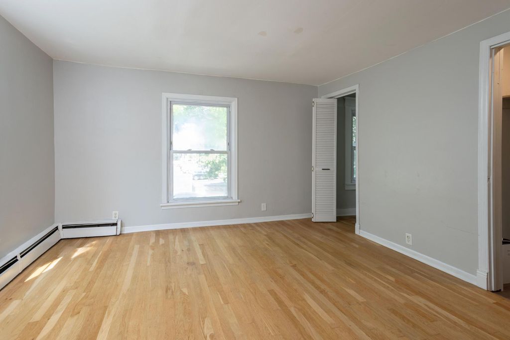 Photo of 2815 Dupont Avenue S #3, Minneapolis, MN 55408 (MLS # 7052238)