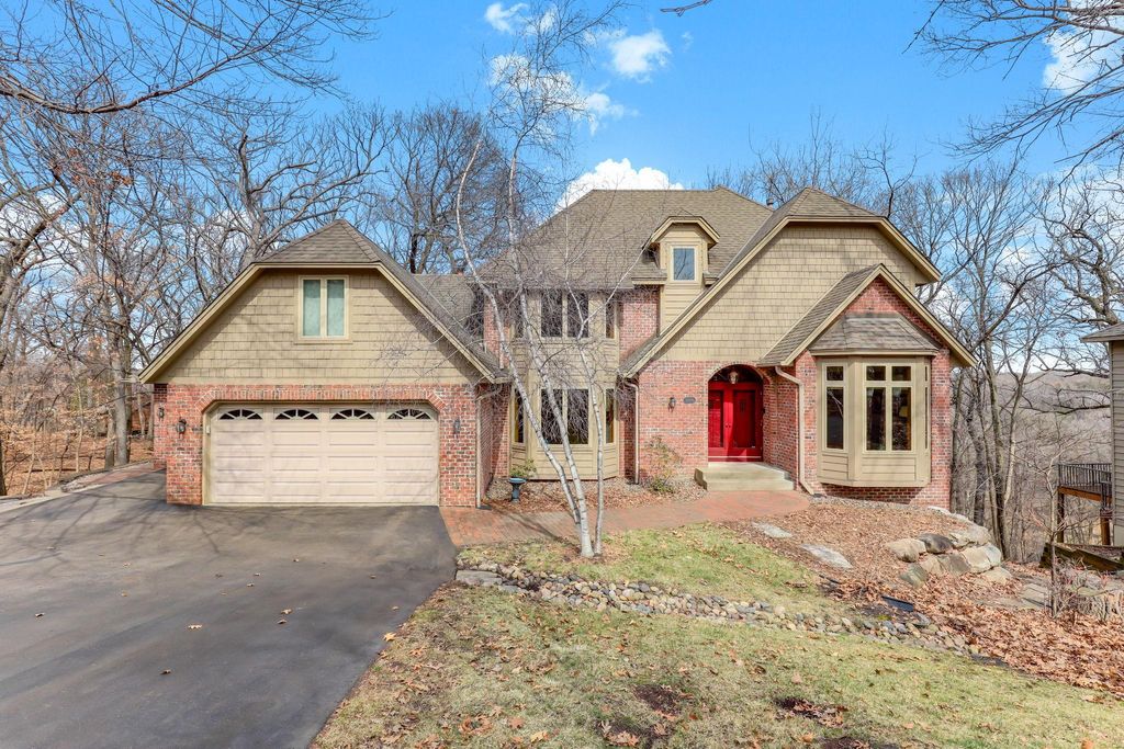 Photo of 16048 Baywood Lane, Eden Prairie, MN 55346 (MLS # 7064799)