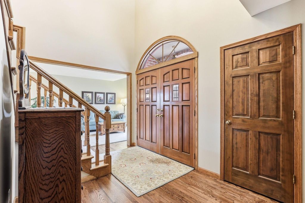 Photo of 16048 Baywood Lane, Eden Prairie, MN 55346 (MLS # 7064799)