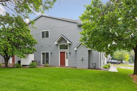 644 Woodduck Drive A Woodbury MN 55125