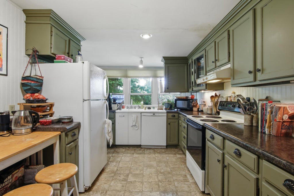 Photo of 1001 13th Street SE, Menomonie, WI 54751 (MLS # 7102360)