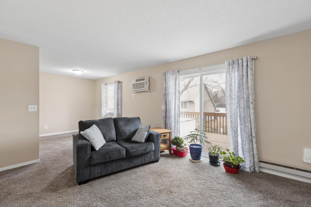 Photo of 3 Somerset Drive, Waconia, MN 55387 (MLS # 7153607)