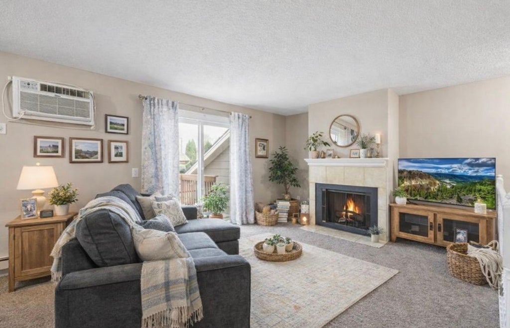 Photo of 3 Somerset Drive, Waconia, MN 55387 (MLS # 7153607)