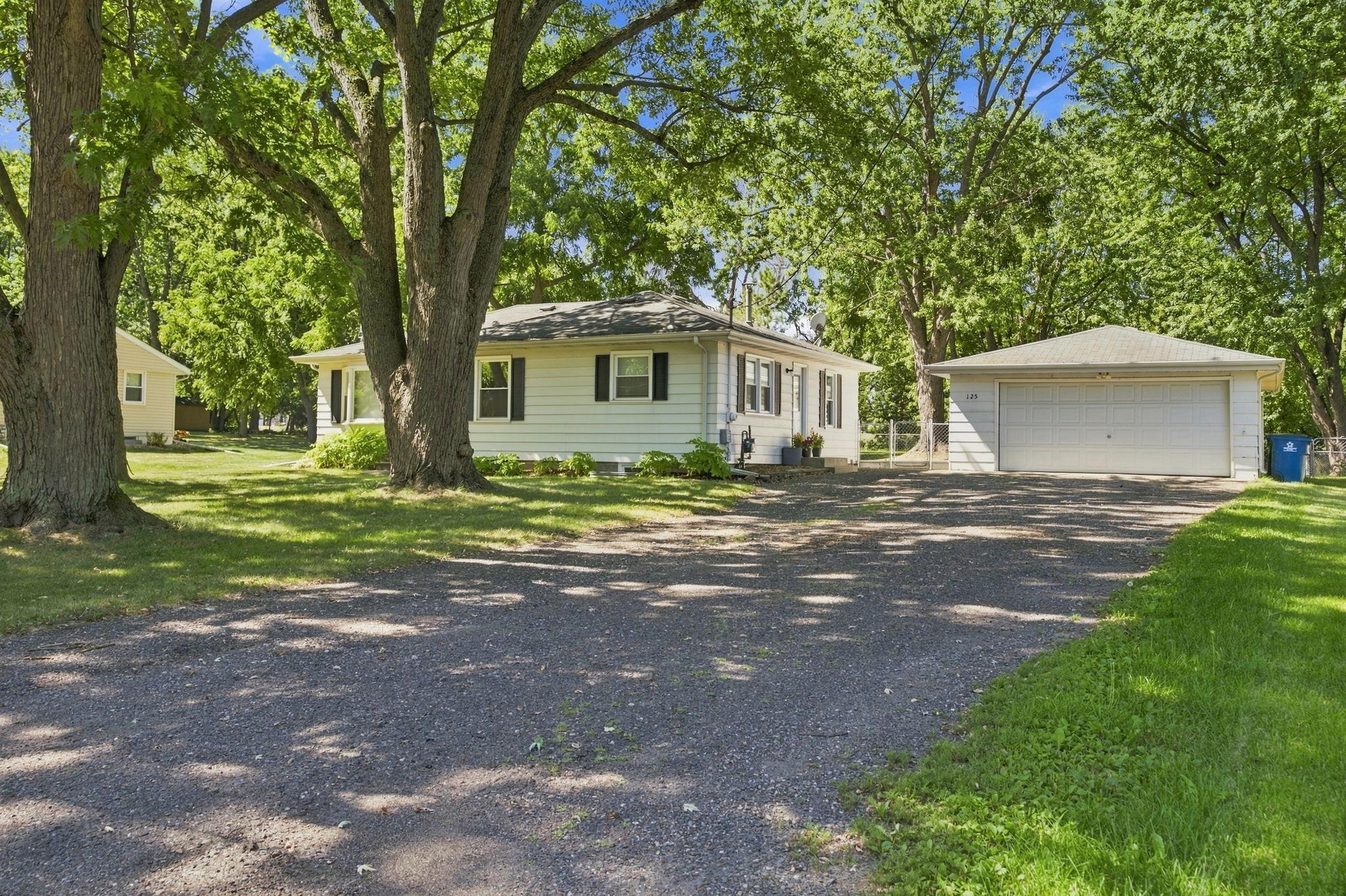 125 Hackberry Hill