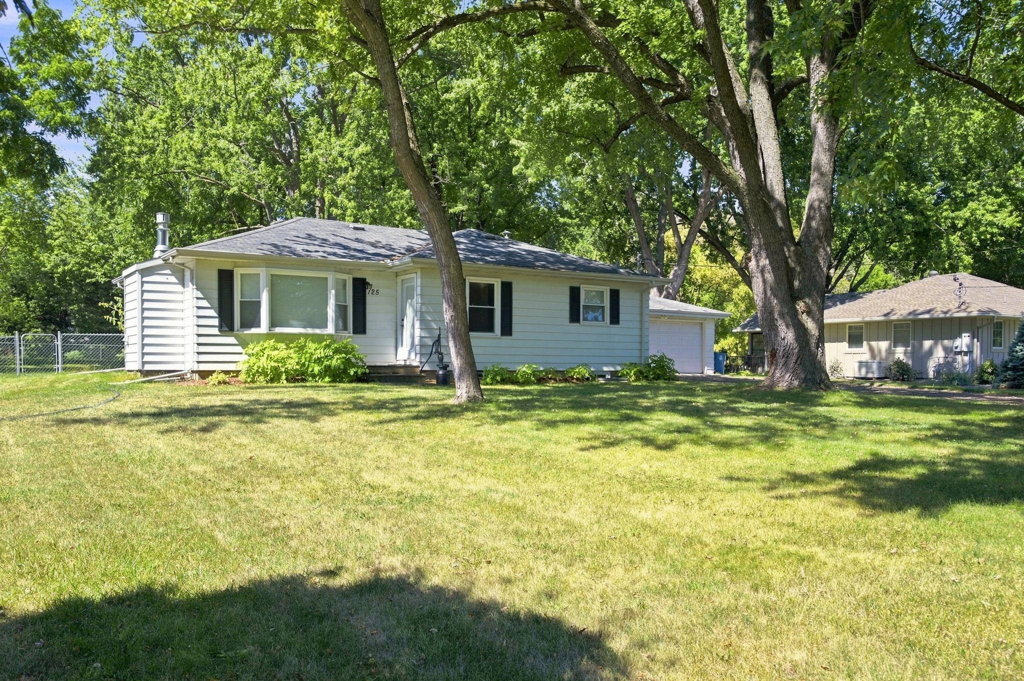 125 Hackberry Hill