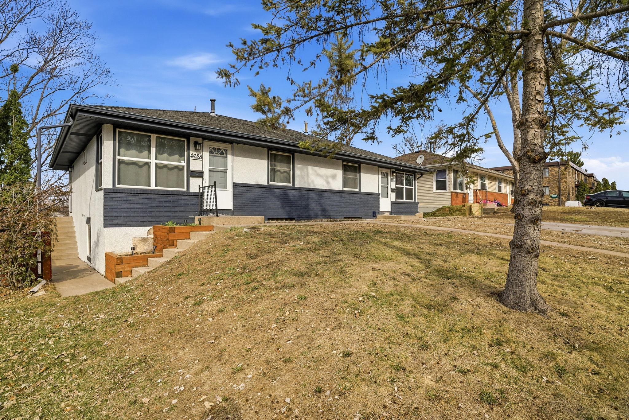 4628 Johnson Street NE