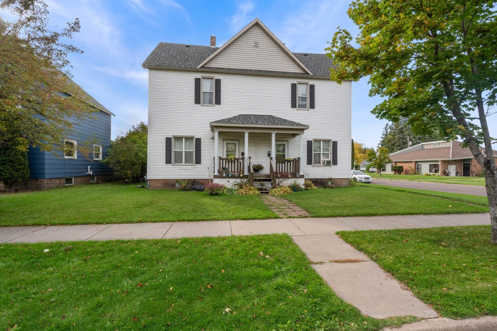 Photo of 5701-5703 Banks Avenue, Superior, WI 54880 (MLS # 7160540)
