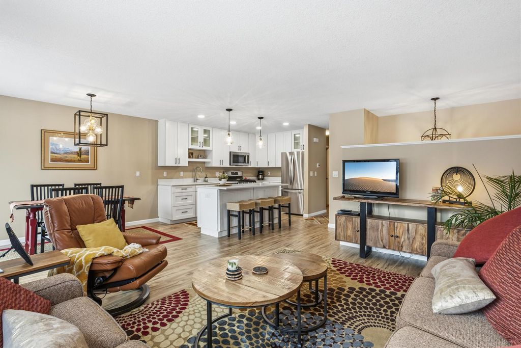 Photo of 1684 Covington Lane, Eagan, MN 55122 (MLS # 6826445)