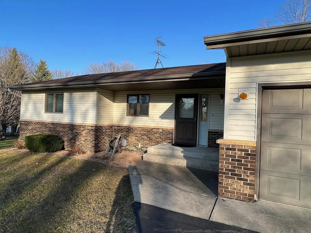 11198 Wallen Road NW