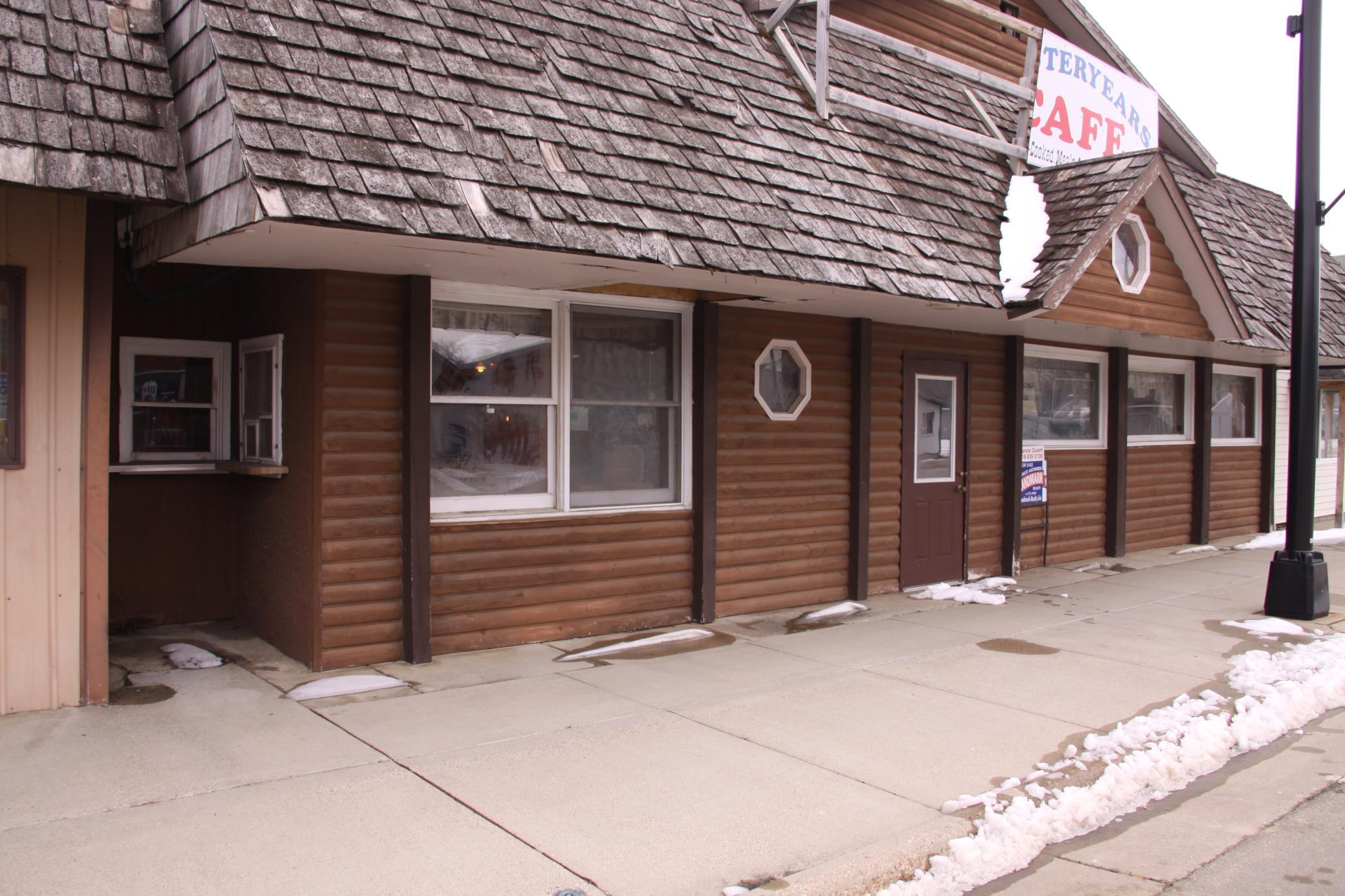 112 S Farwell Street