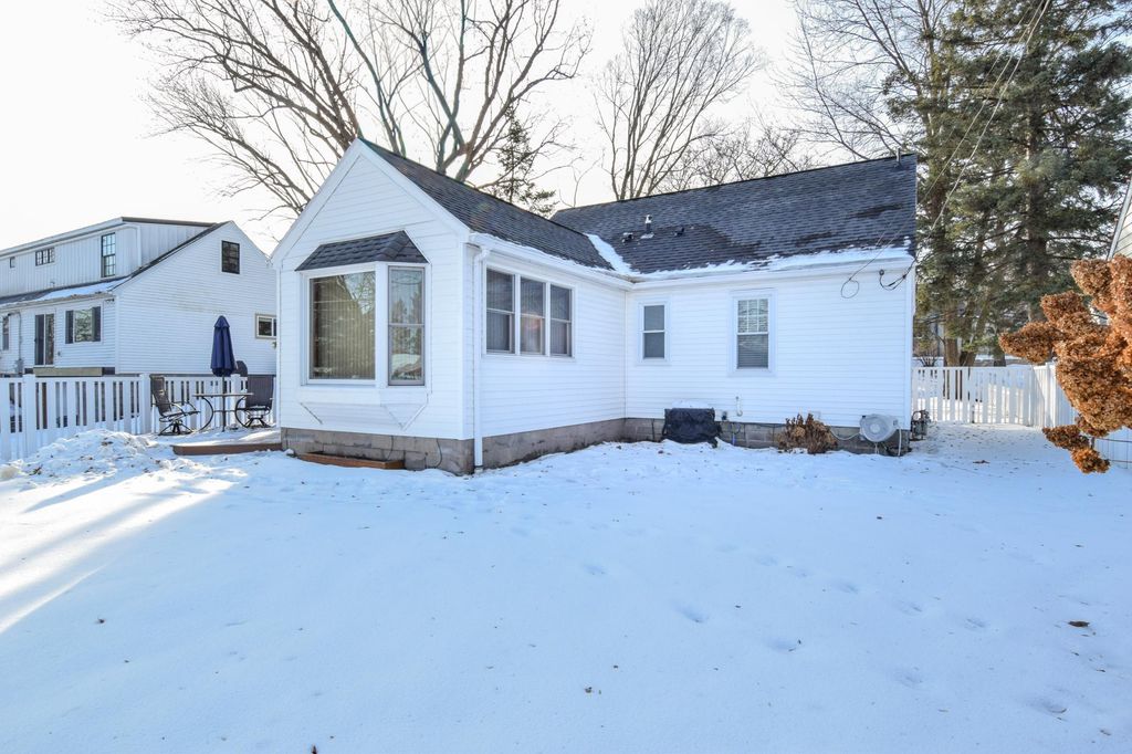 Photo of 459 Woodruff Avenue, Roseville, MN 55113 (MLS # 7017055)