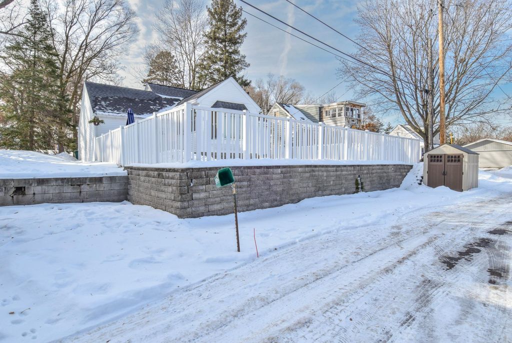 Photo of 459 Woodruff Avenue, Roseville, MN 55113 (MLS # 7017055)