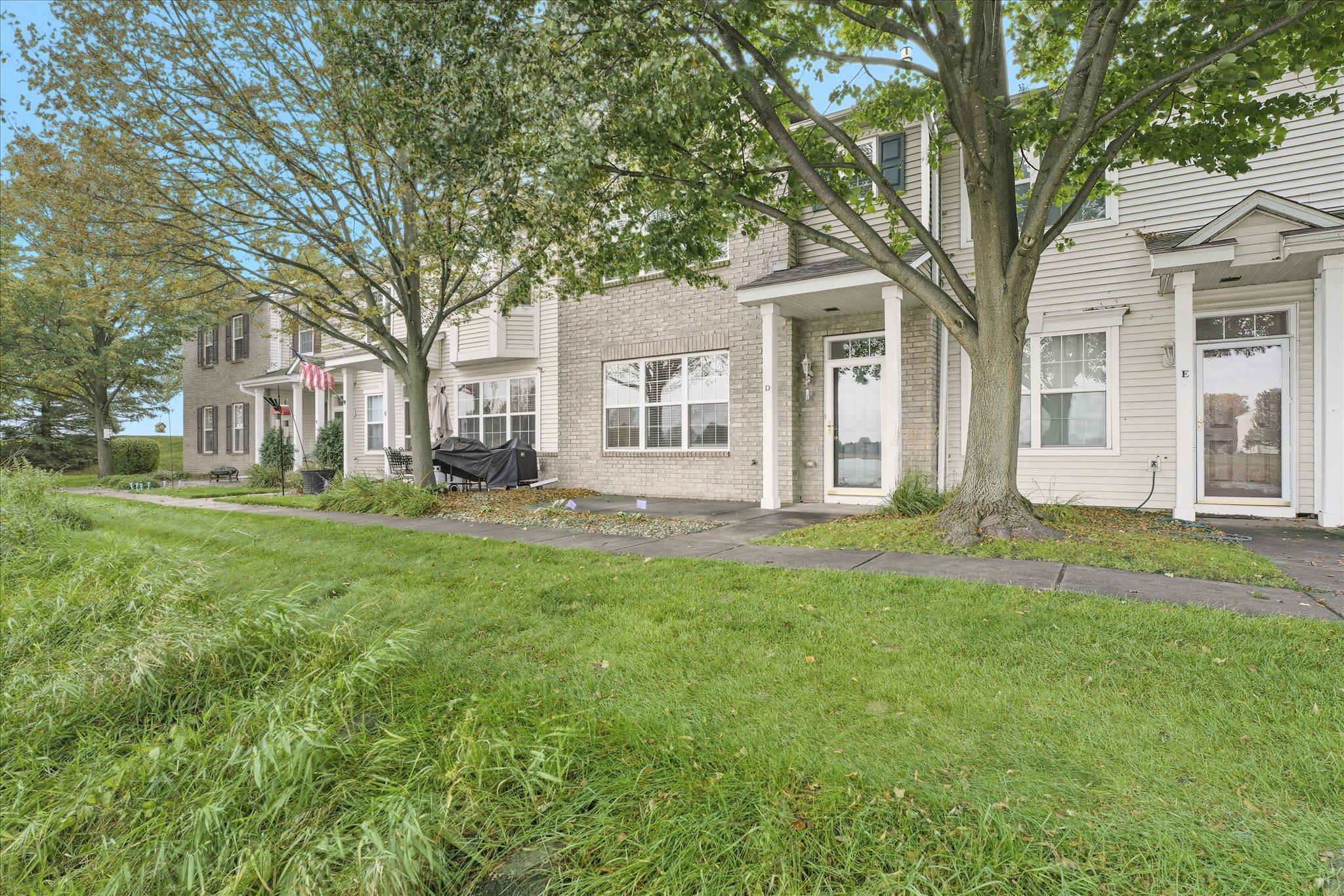 10911 Goodhue Street NE D