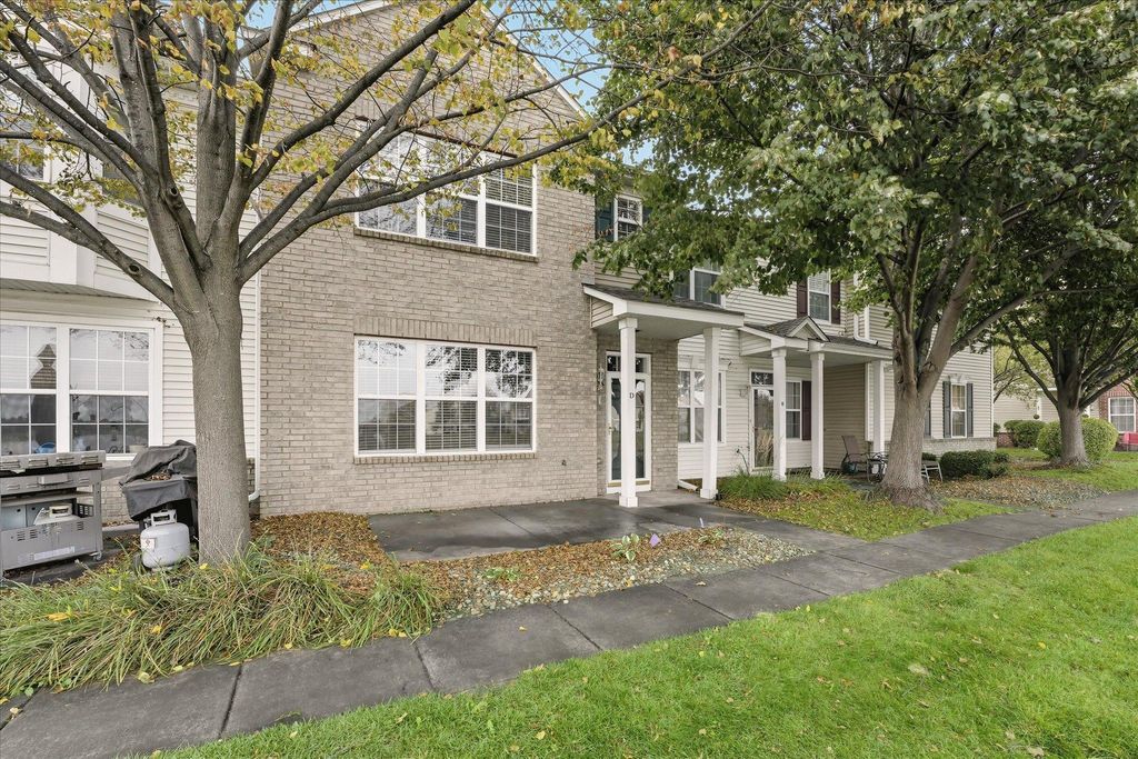 Photo of 10911 Goodhue Street NE #D, Blaine, MN 55449 (MLS # 6824908)