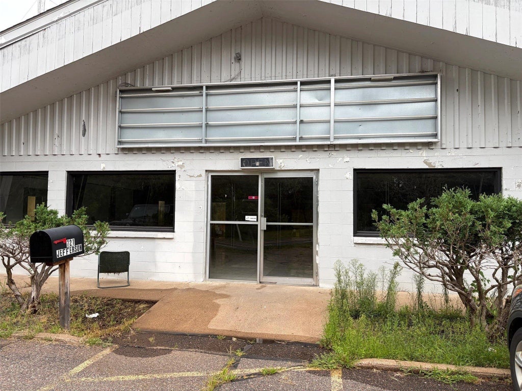 Photo of 721 Jefferson Avenue, Chippewa Falls, WI 54729 (MLS # 7158390)