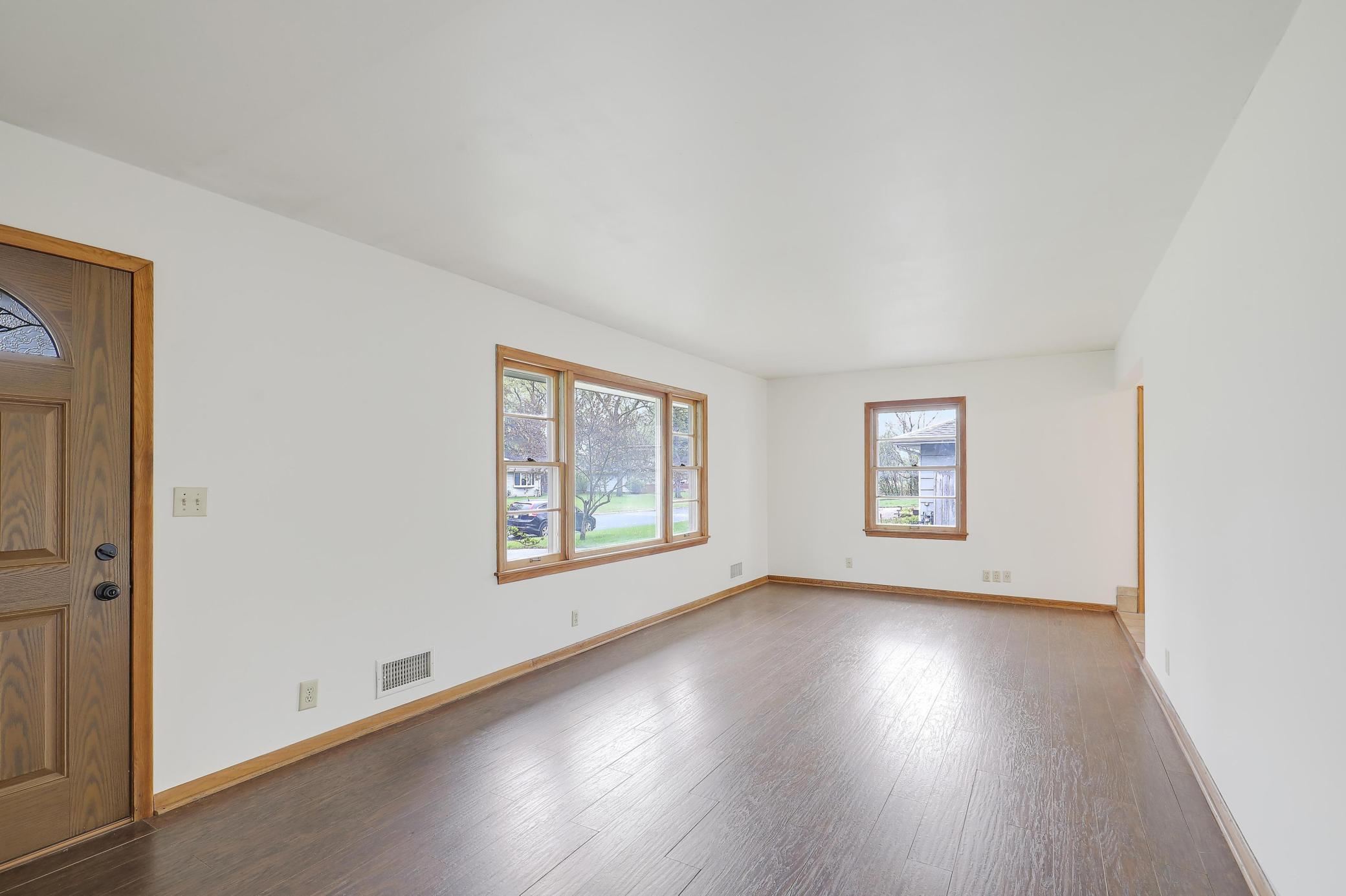 9112 Dupont Avenue S