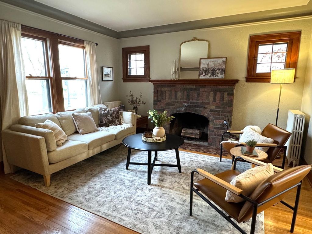 Photo of 1555 Holton Street, Saint Paul, MN 55108 (MLS # 7057836)