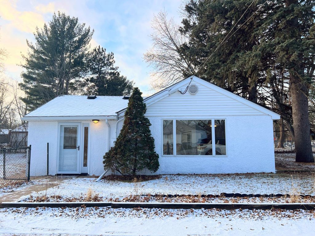 Photo of 1670 Stillwater Street, White Bear Twp, MN 55110 (MLS # 7042746)