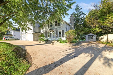 Photo of 412 Prairie Avenue, Faribault, MN 55021 (MLS # 6798712)