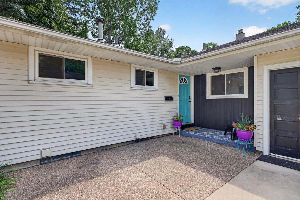 Photo of 850 11 1/2 Street SW, Rochester, MN 55902 (MLS # 7092116)