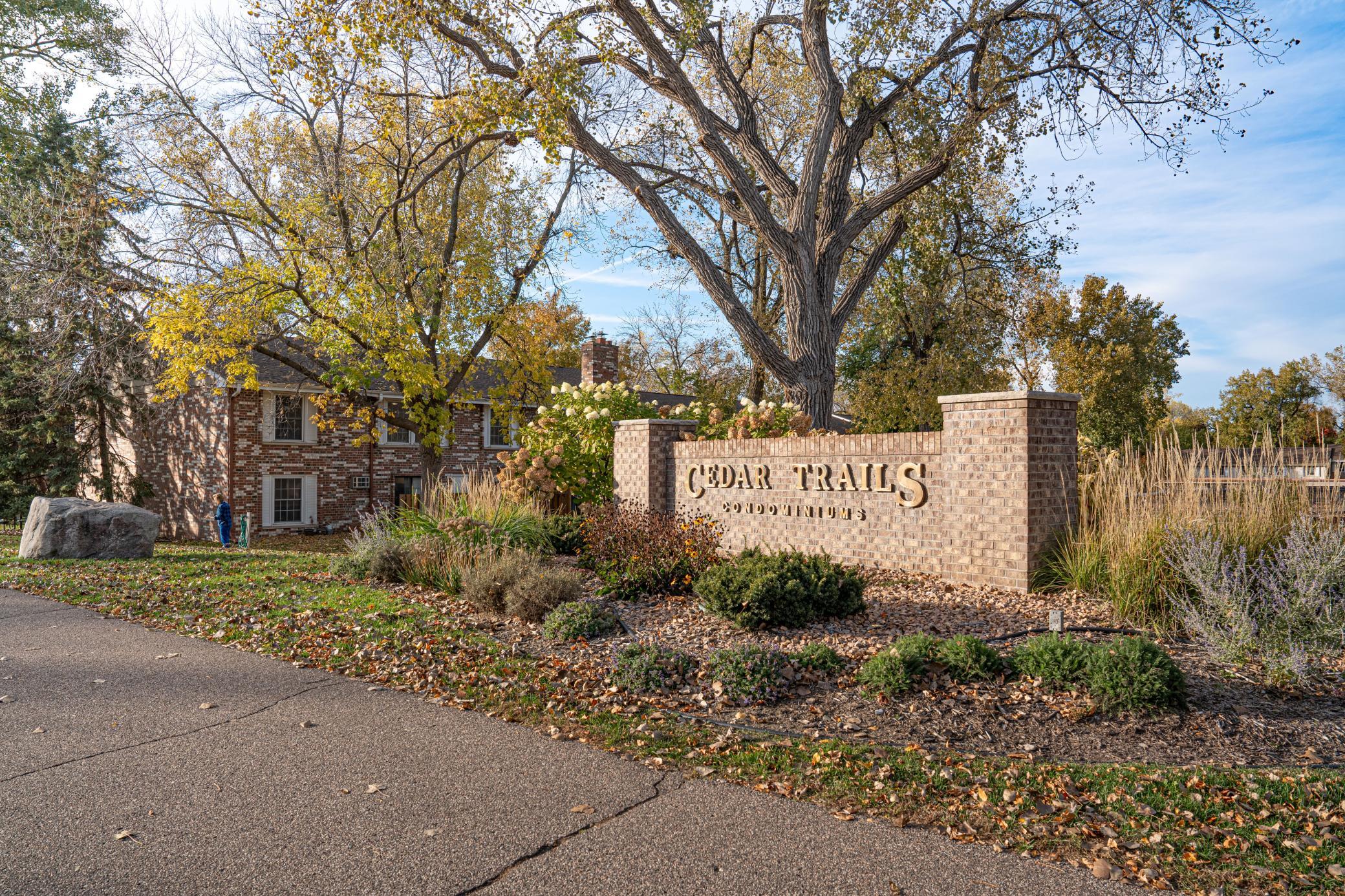 4548 Cedar Lake Road S 6