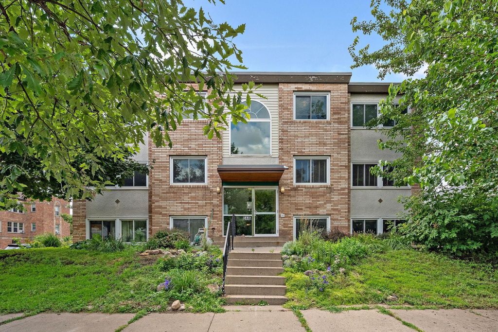 Photo of 3446 Pleasant Avenue #2, Minneapolis, MN 55408 (MLS # 7014539)