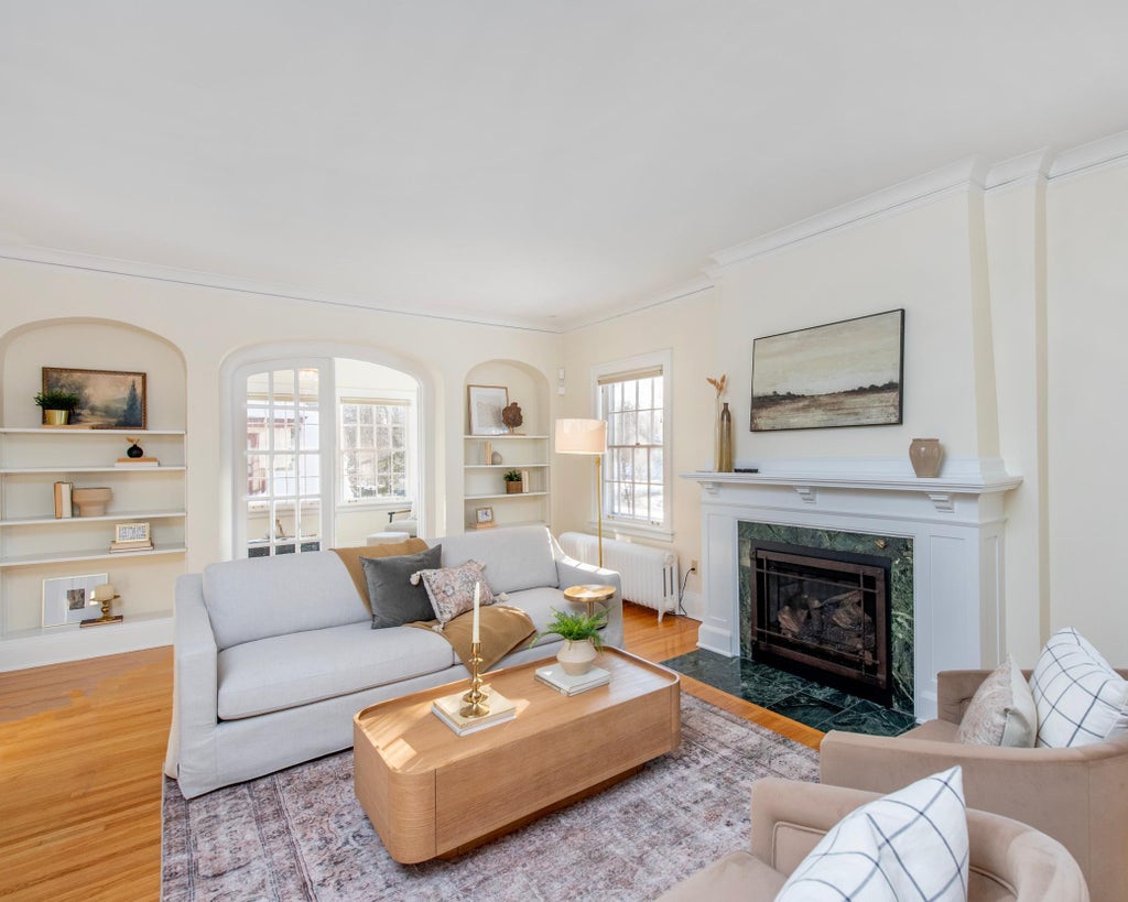 Photo of 1917 Summit Avenue #2, Saint Paul, MN 55105 (MLS # 7107128)