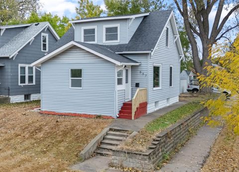 687 Lexington Parkway N Saint Paul MN 55104