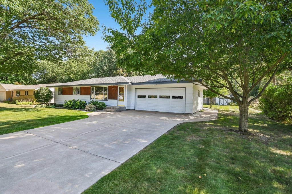 Photo of 2564 Ardan Avenue, Mounds View, MN 55112 (MLS # 7129003)