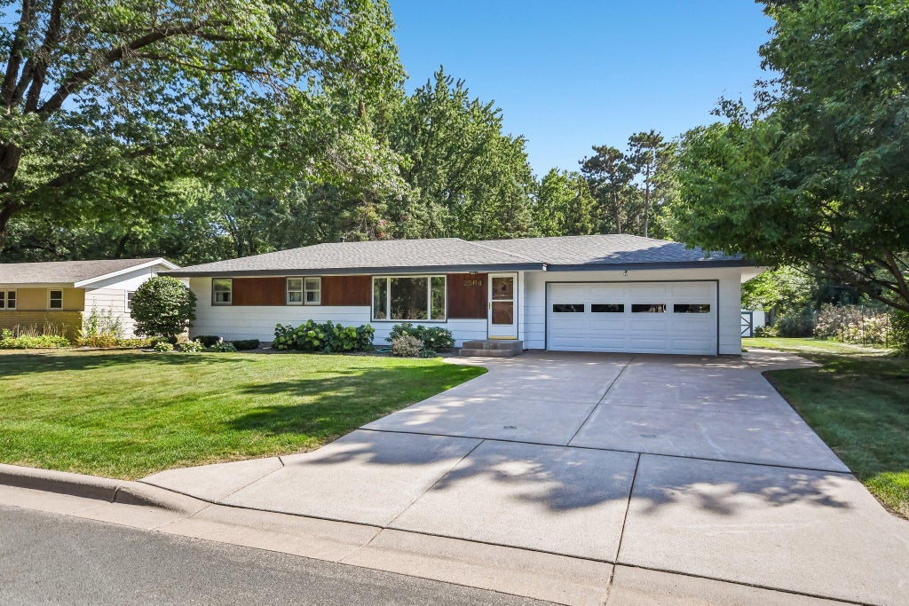 Photo of 2564 Ardan Avenue, Mounds View, MN 55112 (MLS # 7129003)