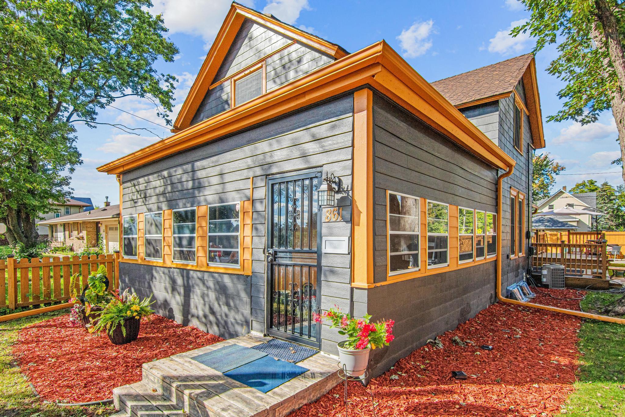 861 Saint Anthony Avenue