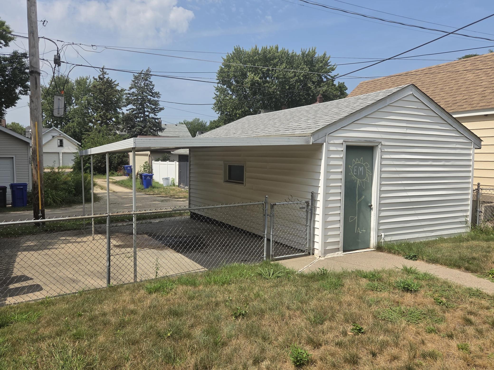 645 Simpson Street