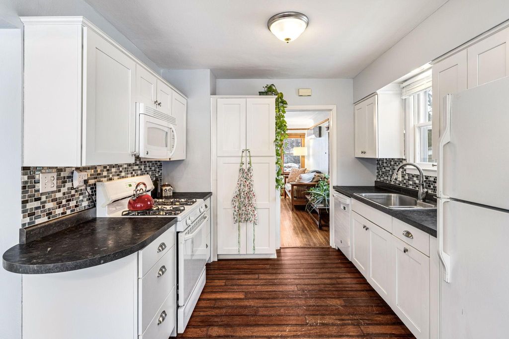 Photo of 5348 47th Avenue S, Minneapolis, MN 55417 (MLS # 7012283)