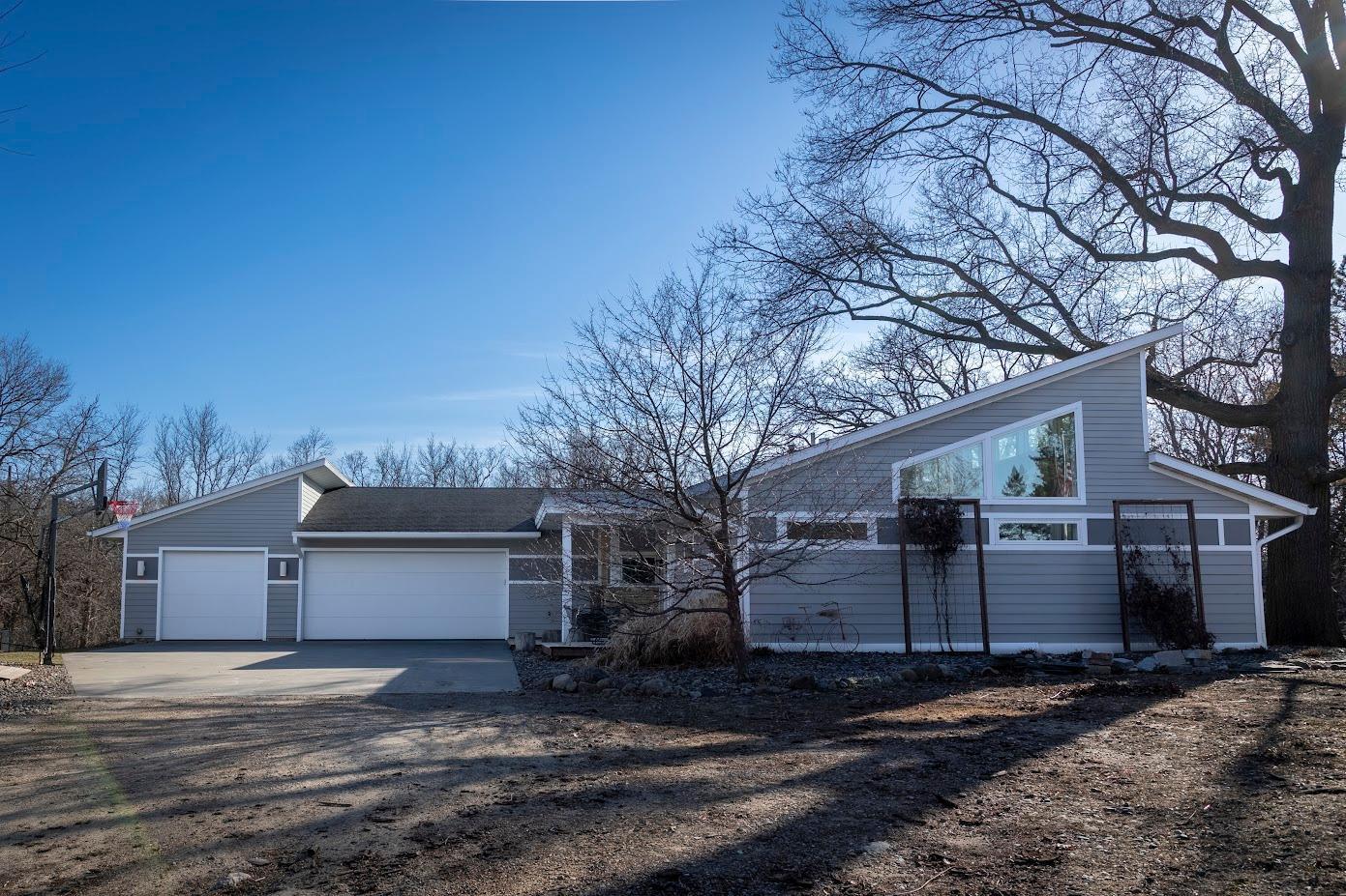 910 Lakewood Hills Road