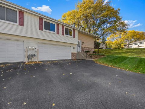 8434 W 97th Street Bloomington MN 55438