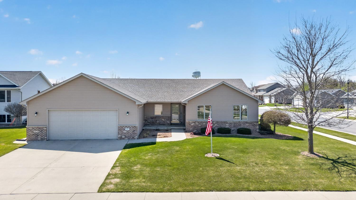 802 Timothy Drive SE