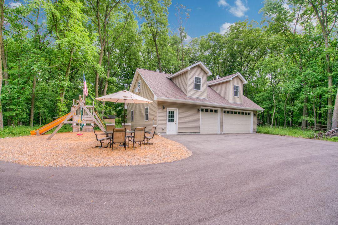 5645 Grant Lorenz Road